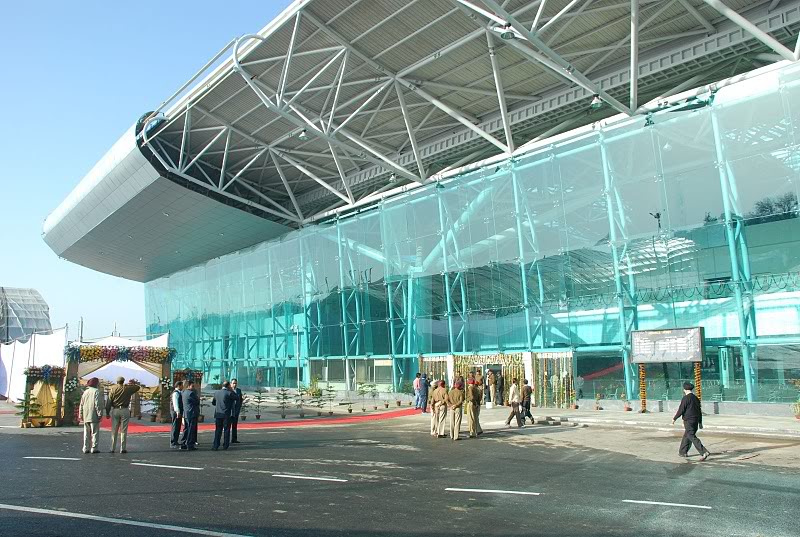 Amritsar_Airport_Entrance